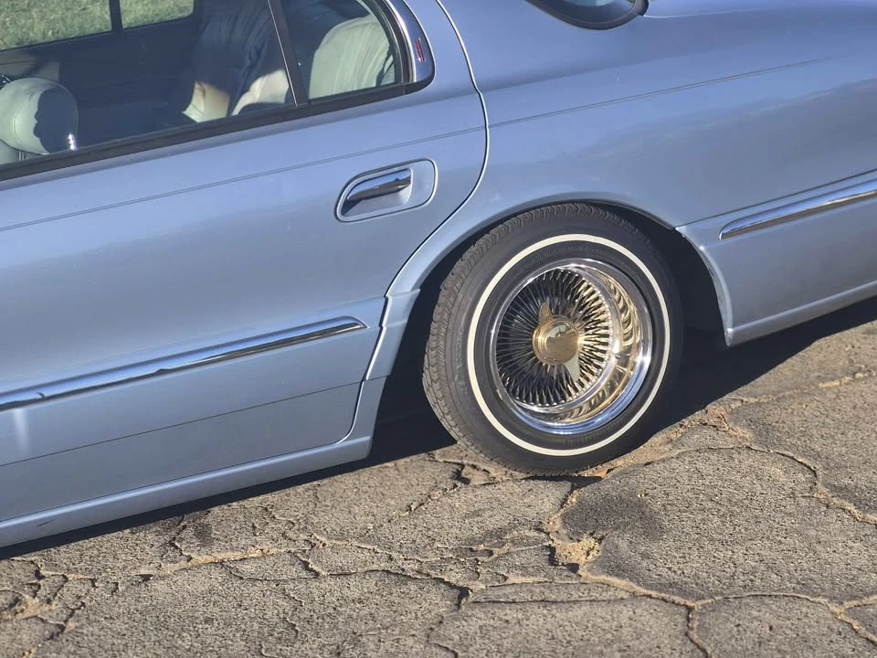1998 Lincoln Continental 9th Gen - Image 4 of 10