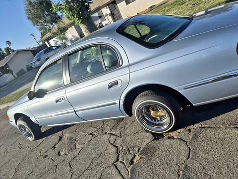 1998 Lincoln Continental Sedan 4D