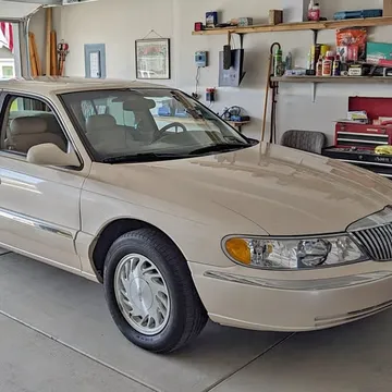 1998 Lincoln Continental Sedan 4D