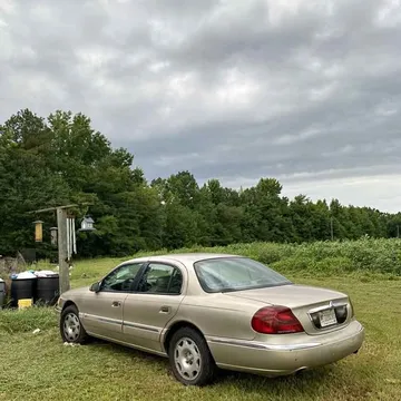 1998 Lincoln Continental Sedan 4D