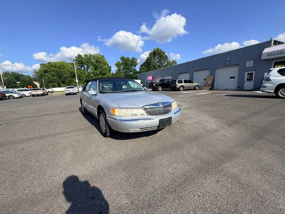 1998 Lincoln Continental 9th Gen - Image 2 of 15