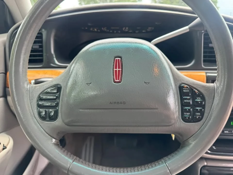 1998 Lincoln Continental 9th Gen - Image 15 of 19