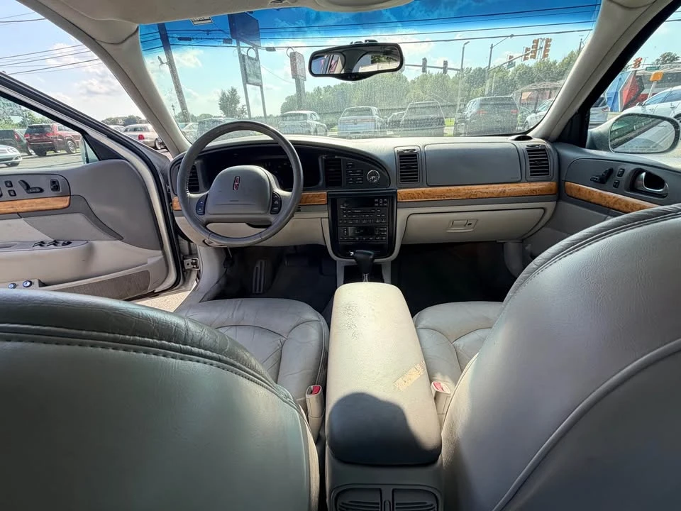 1998 Lincoln Continental 9th Gen - Image 7 of 15