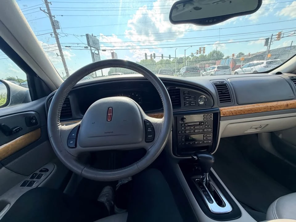 1998 Lincoln Continental 9th Gen - Image 12 of 15