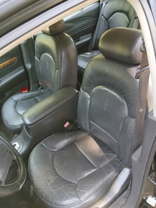 1998 Lincoln Continental 9th Gen - Image 2 of 8