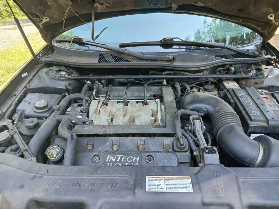 1998 Lincoln Continental 9th Gen - Image 4 of 8