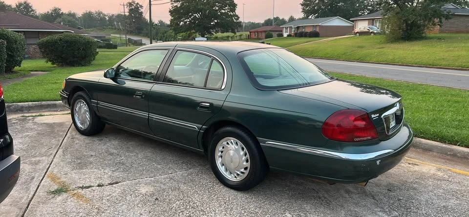 1998 Lincoln Continental 9th Gen - Image 5 of 6