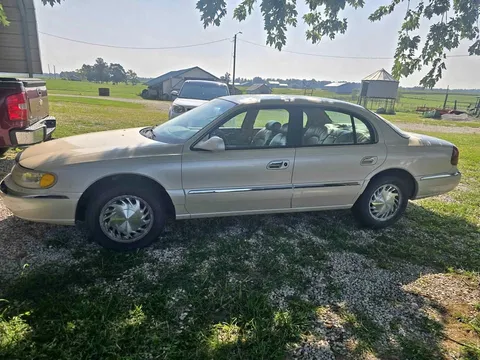 1998 Lincoln Continental Sedan 4D