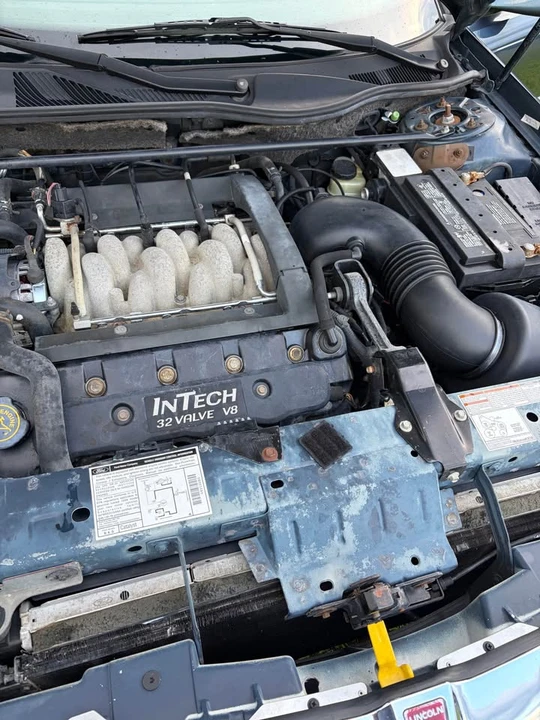 1998 Lincoln Continental 9th Gen - Image 12 of 12