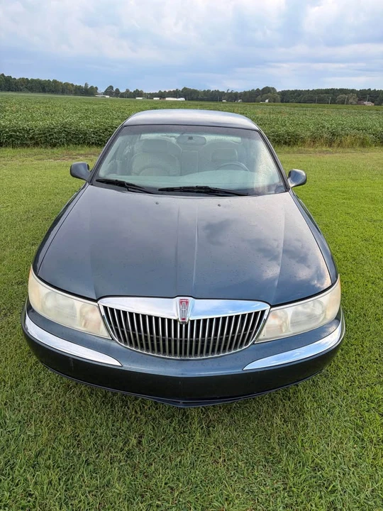1998 Lincoln Continental 9th Gen - Image 2 of 12