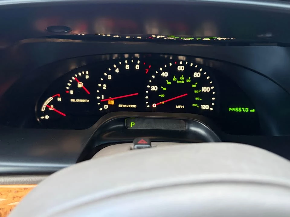 1998 Lincoln Continental 9th Gen - Image 11 of 12