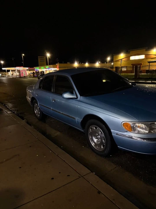 1998 Lincoln Continental 9th Gen - Image 3 of 5