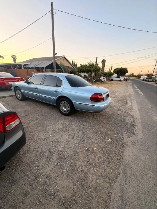 1998 Lincoln Continental 9th Gen - Image 2 of 5