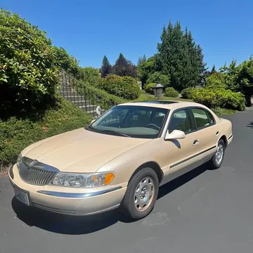 1998 Lincoln Continental Signature Sedan 4D