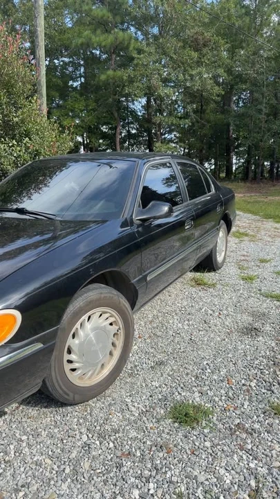 1998 Lincoln Continental 9th Gen - Image 2 of 6