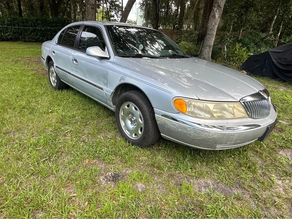 1998 Lincoln Continental 9th Gen - Image 2 of 5