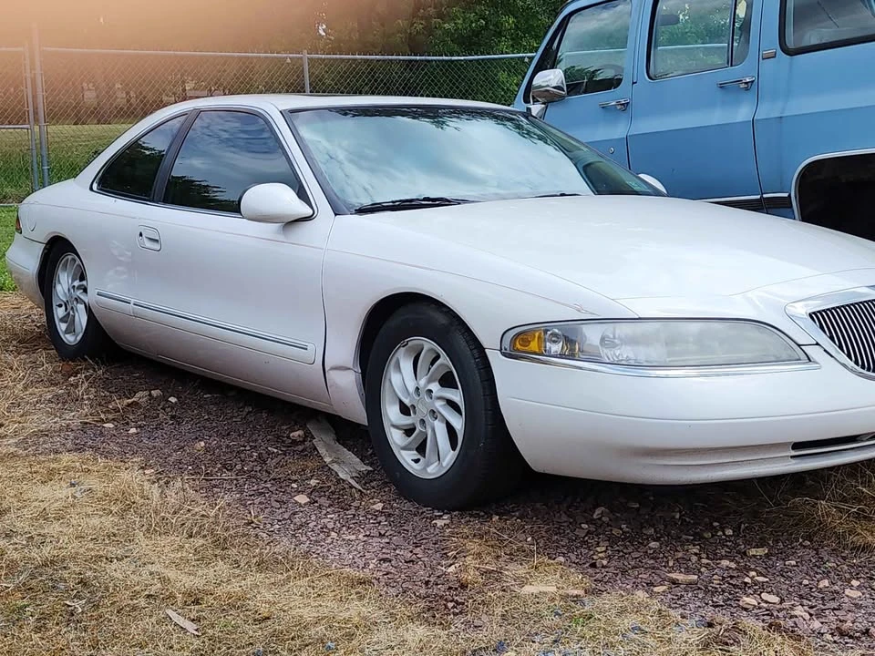 1998 Lincoln Continental Mark VIII - Image 3 of 5