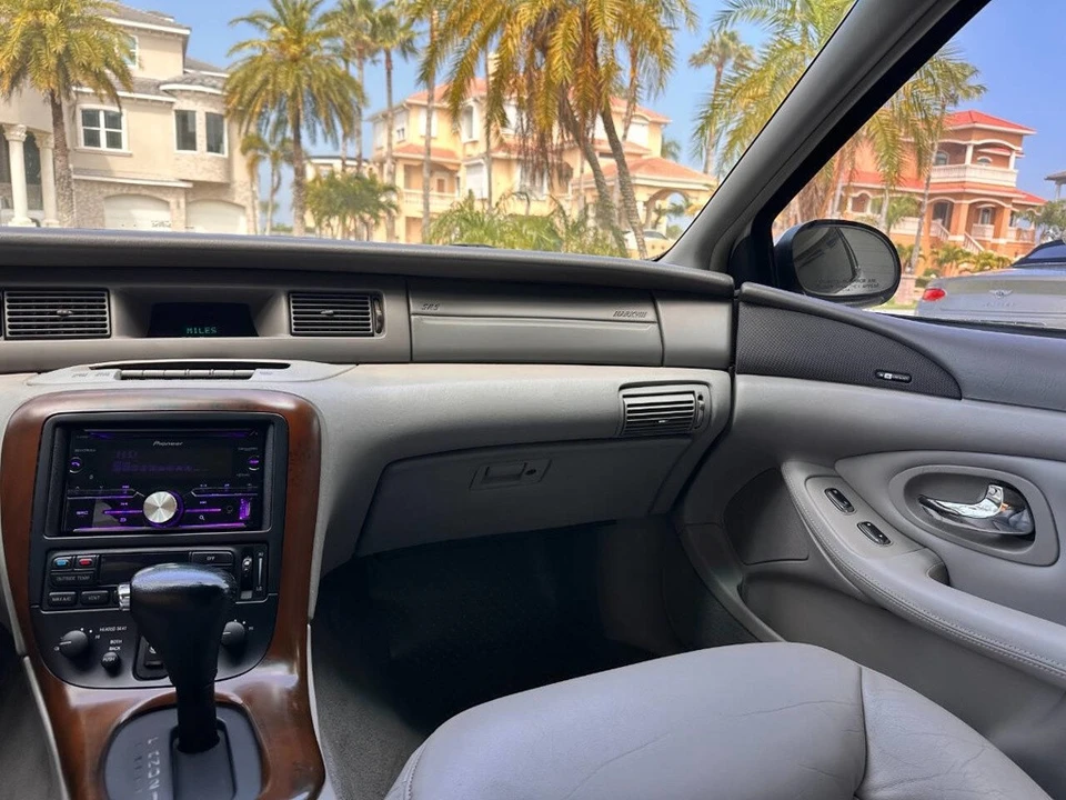 1998 Lincoln Continental Mark VIII - Image 13 of 21