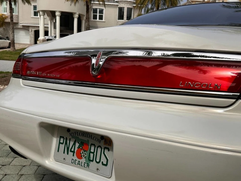 1998 Lincoln Continental Mark VIII - Image 7 of 21