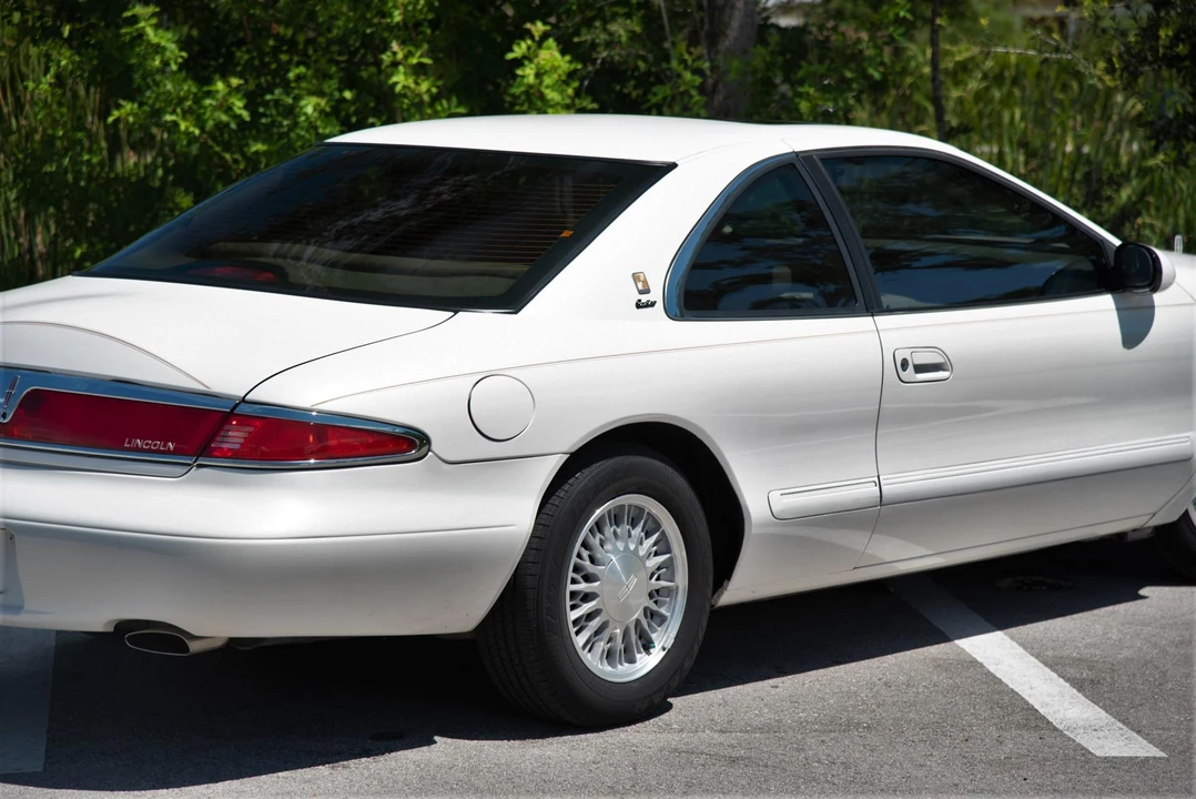 1998 Lincoln Continental Mark VIII - Image 30 of 31