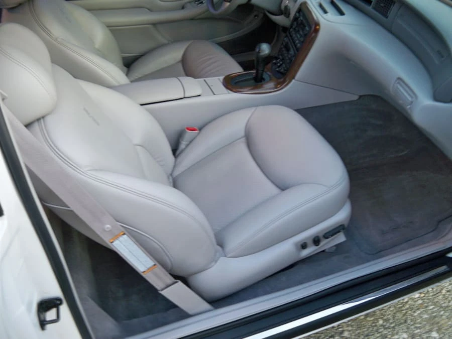 1998 Lincoln Continental Mark VIII - Image 5 of 12