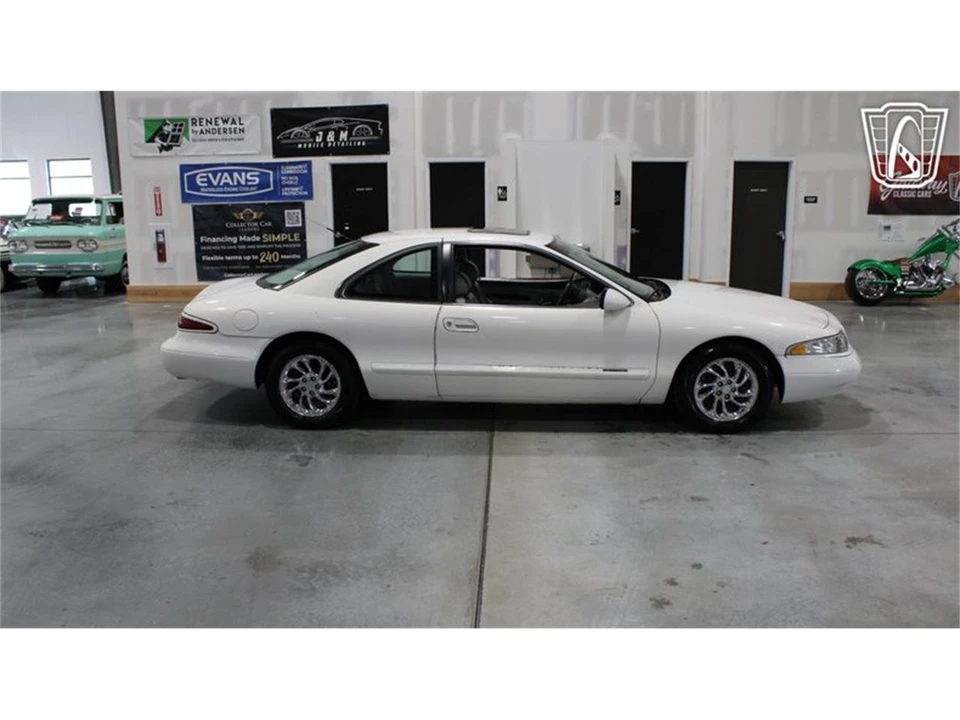 1998 Lincoln Continental Mark VIII - Image 11 of 31