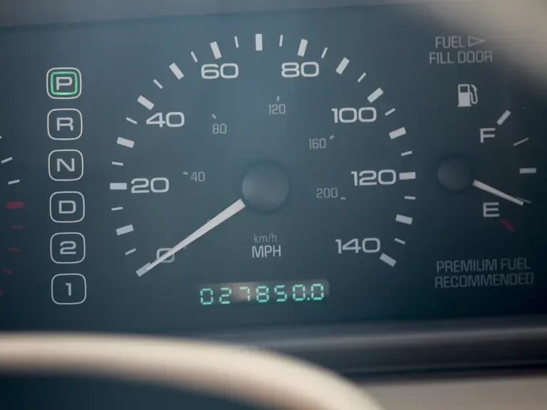 1998 Lincoln Continental Mark VIII - Image 12 of 31
