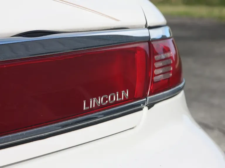 1998 Lincoln Continental Mark VIII - Image 23 of 31