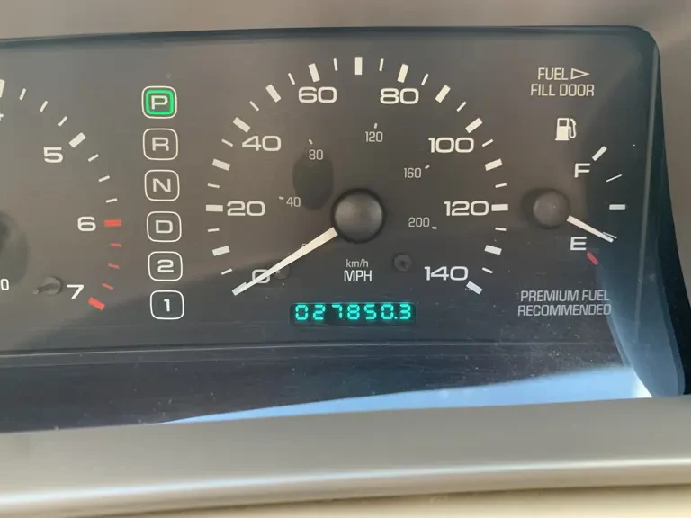 1998 Lincoln Continental Mark VIII - Image 30 of 31