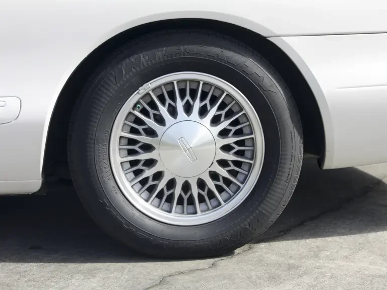 1998 Lincoln Continental Mark VIII - Image 22 of 31