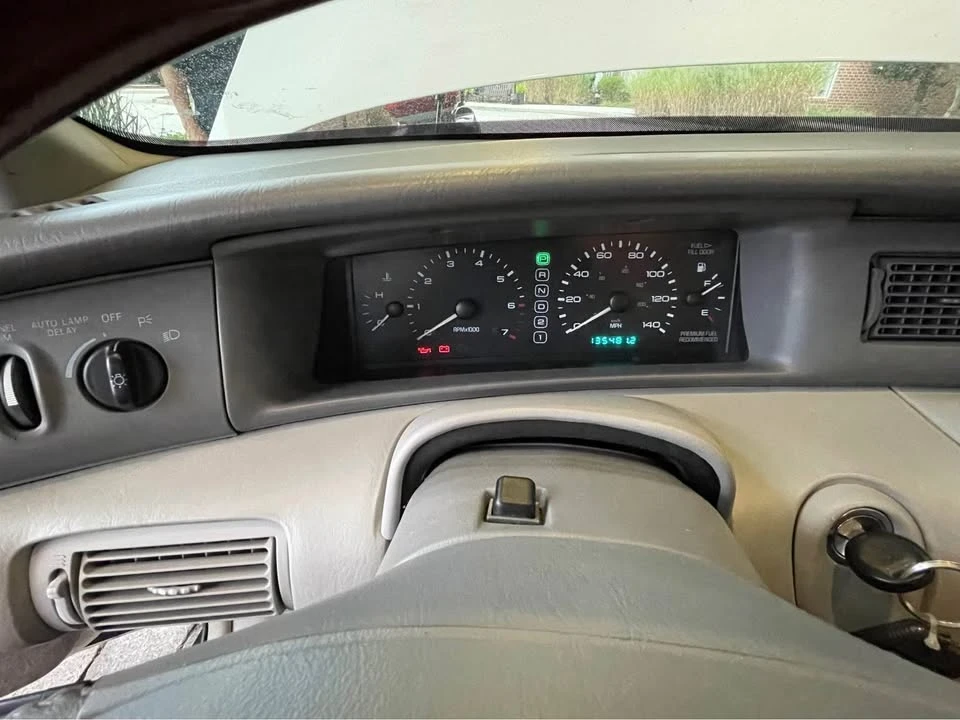 1998 Lincoln Continental Mark VIII - Image 4 of 10