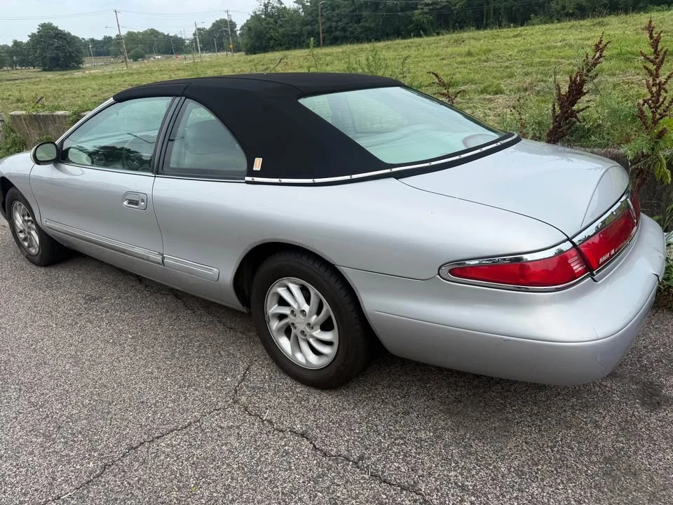 1998 Lincoln Continental Mark VIII - Image 9 of 10