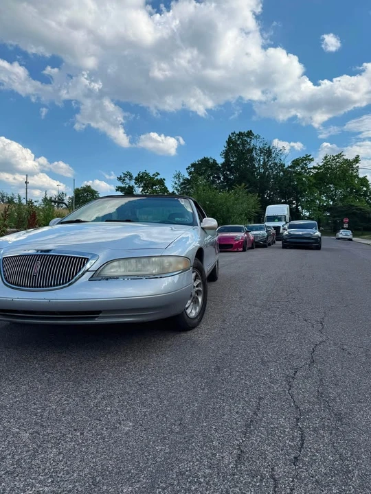 1998 Lincoln Continental Mark VIII - Image 2 of 10