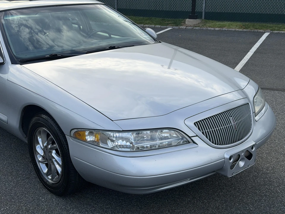 1998 Lincoln Continental Mark VIII - Image 18 of 31