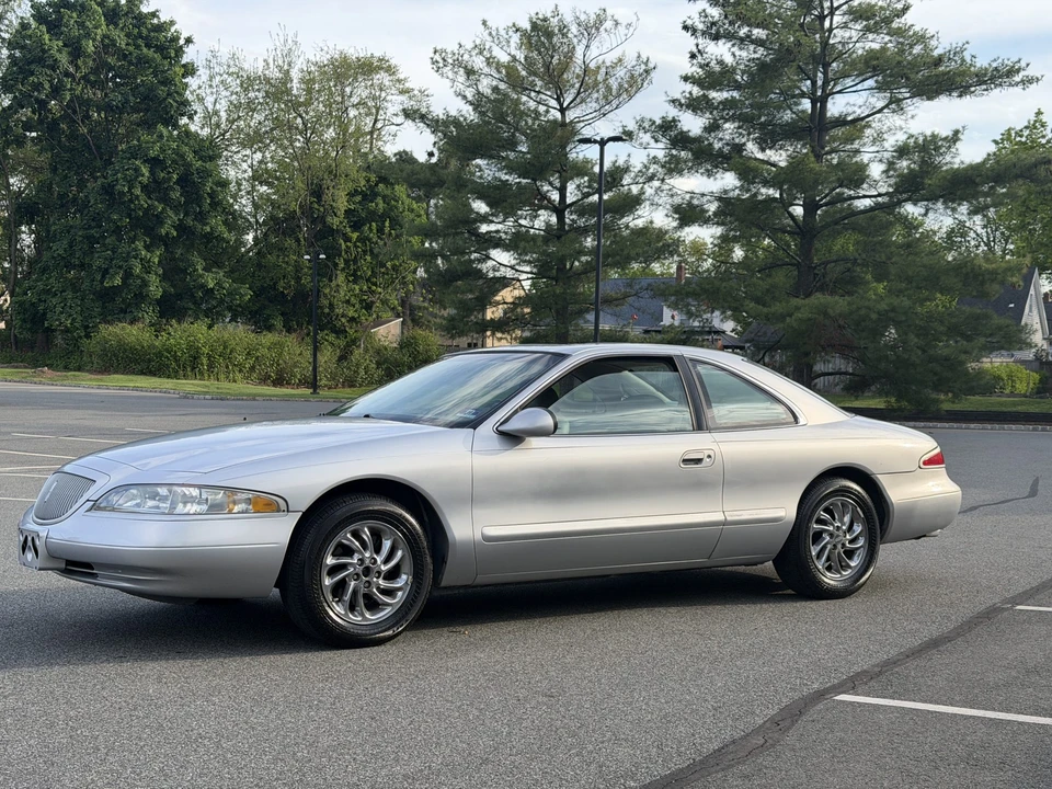1998 Lincoln Continental Mark VIII - Image 3 of 31