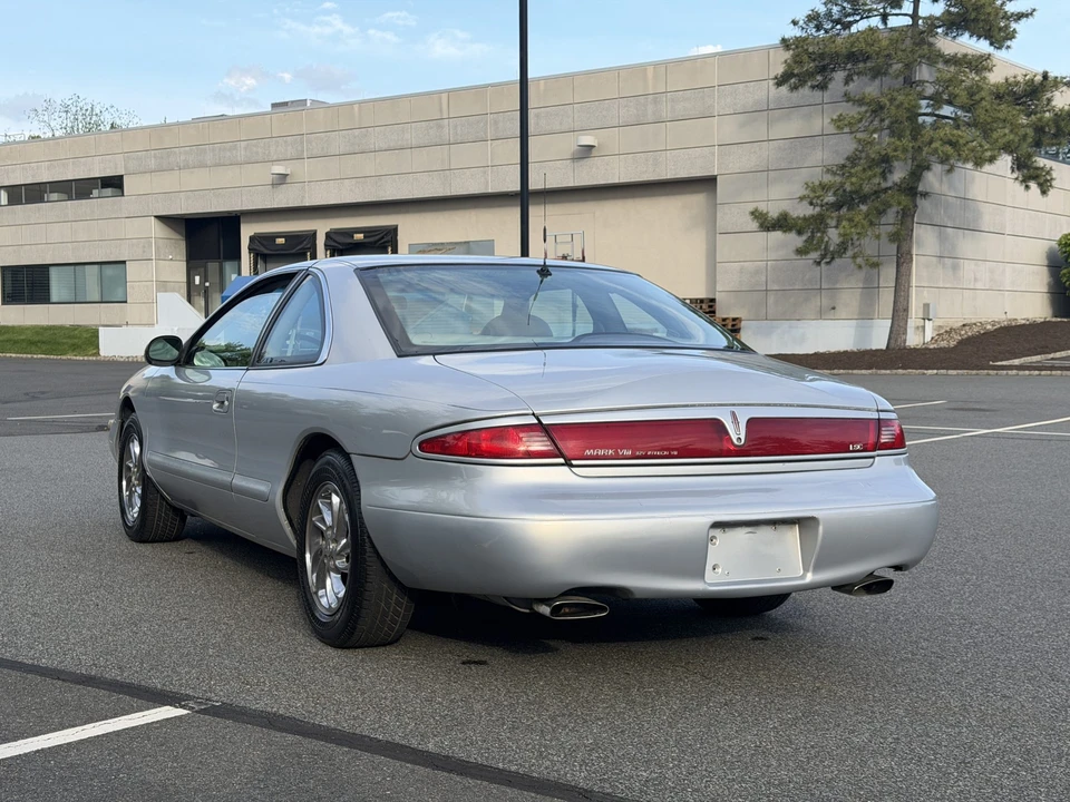 1998 Lincoln Continental Mark VIII - Image 15 of 31