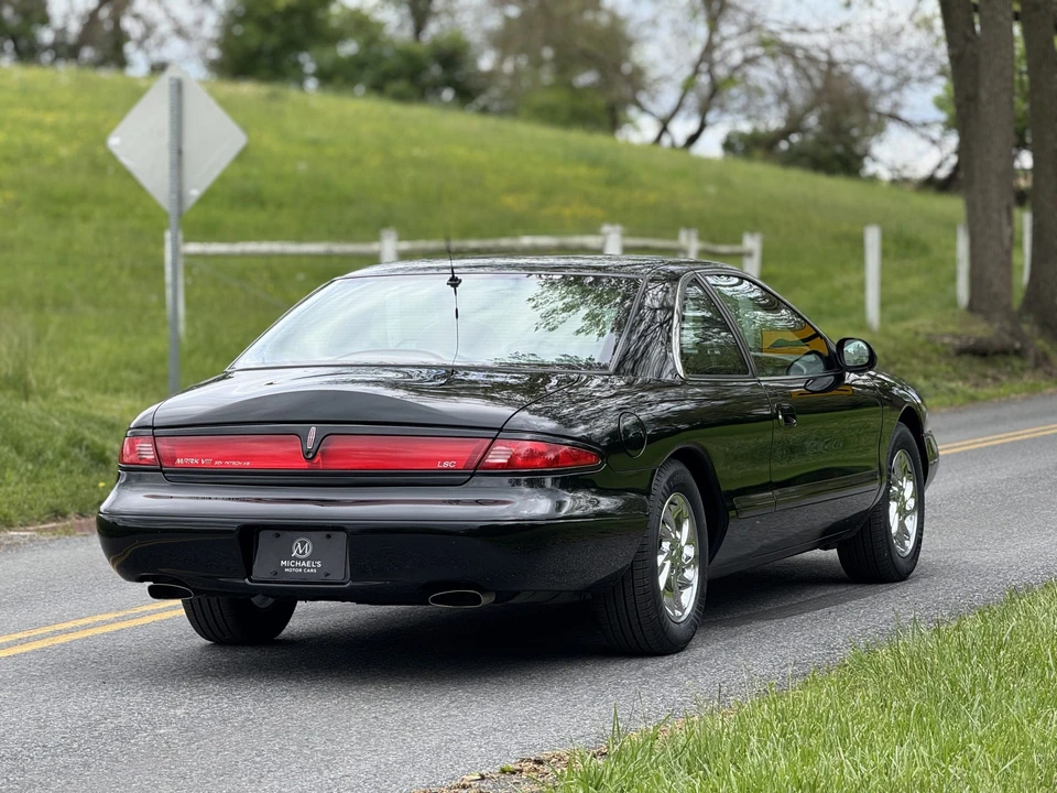 1998 Lincoln Continental Mark VIII - Image 10 of 31