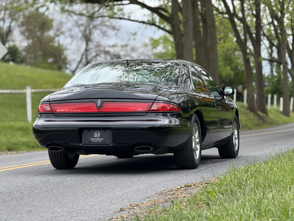 1998 Lincoln Continental Mark VIII - Image 11 of 31