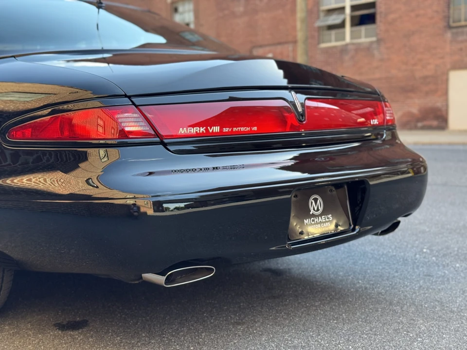 1998 Lincoln Continental Mark VIII - Image 30 of 31