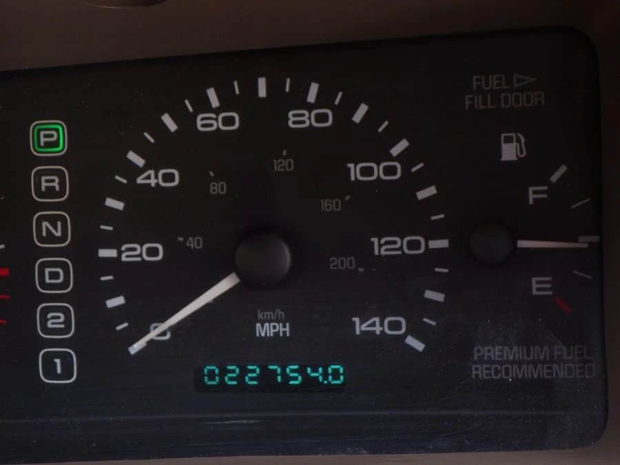 1998 Lincoln Continental Mark VIII - Image 5 of 11