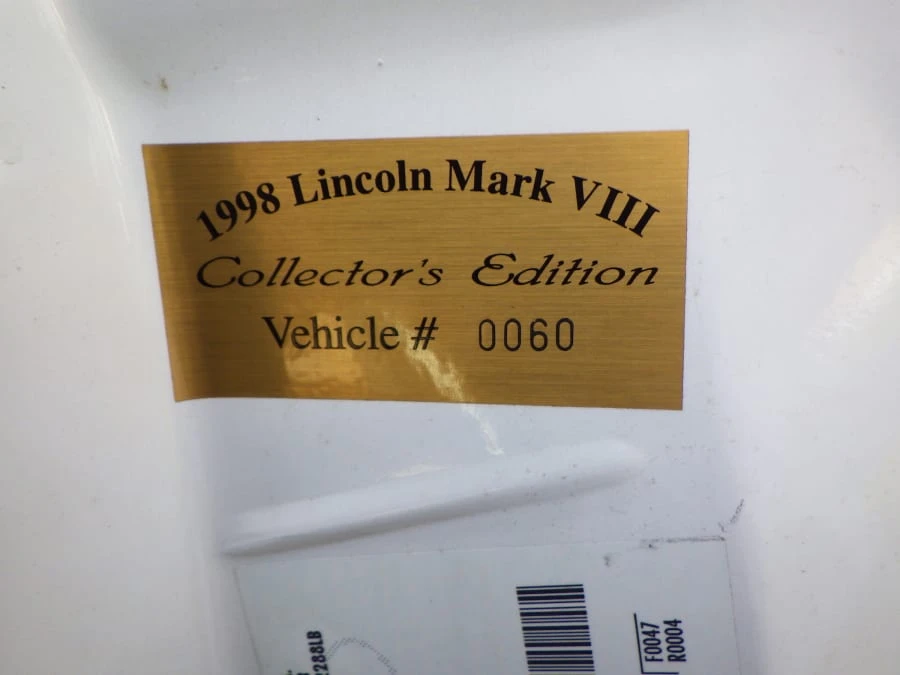 1998 Lincoln Continental Mark VIII - Image 9 of 11