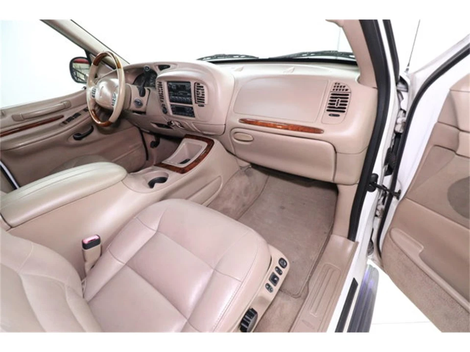1998 Lincoln Navigator 1st Gen - Image 13 of 31