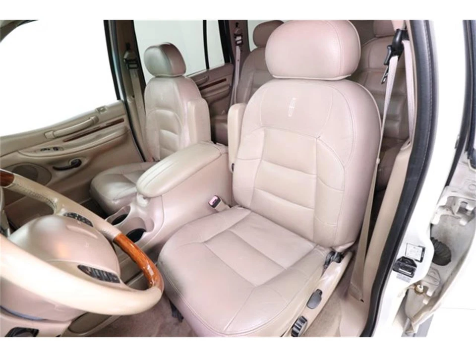 1998 Lincoln Navigator 1st Gen - Image 14 of 31