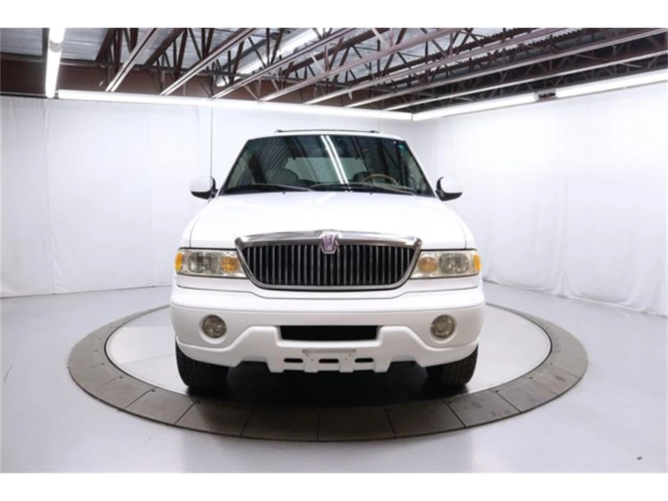 1998 Lincoln Navigator 1st Gen - Image 3 of 31
