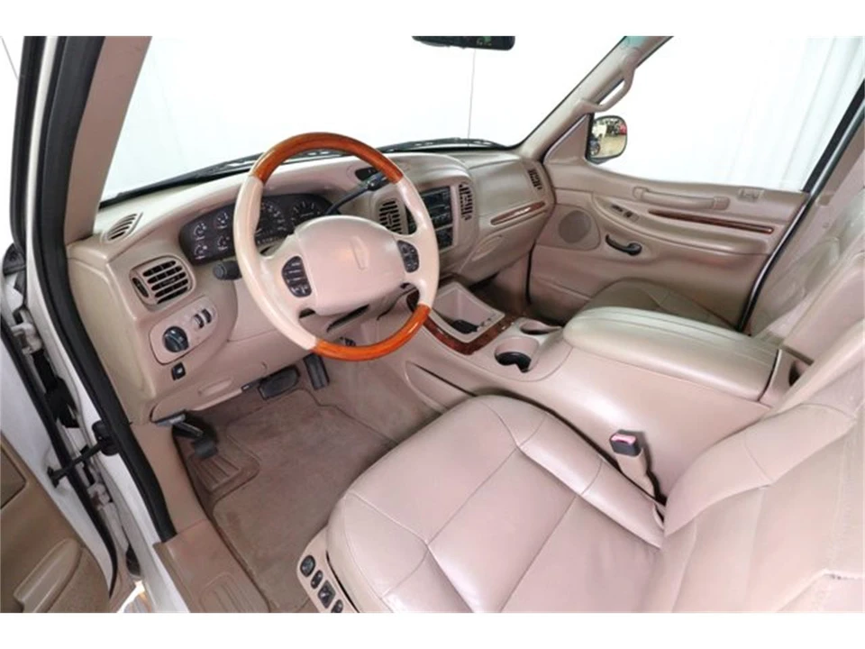 1998 Lincoln Navigator 1st Gen - Image 9 of 31
