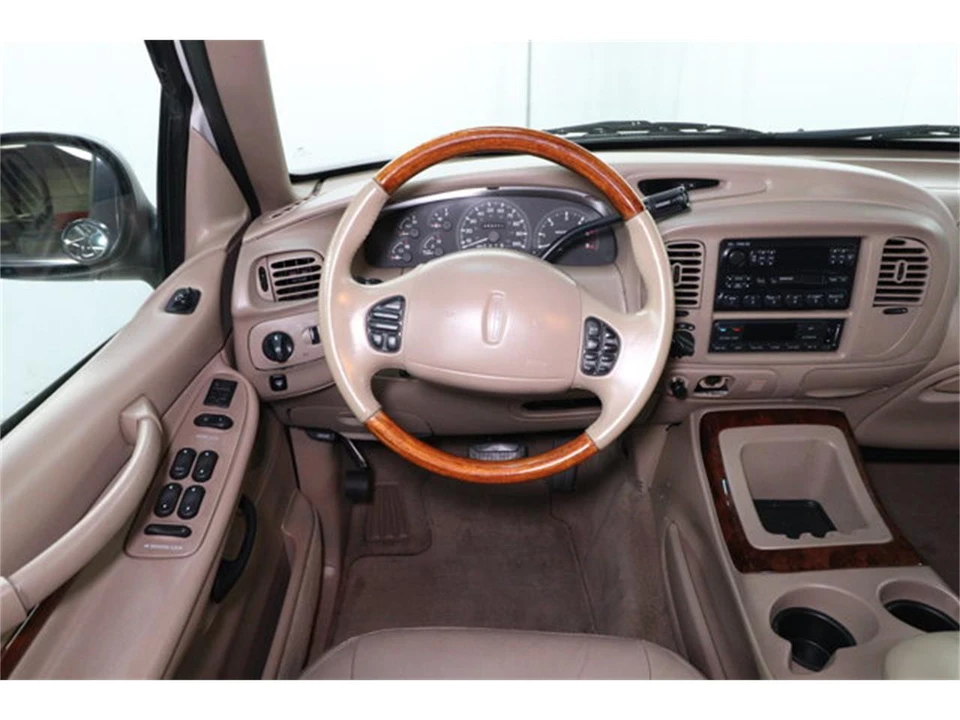 1998 Lincoln Navigator 1st Gen - Image 10 of 31