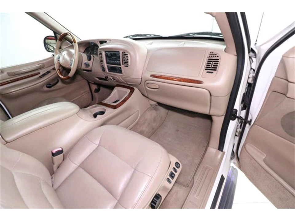 1998 Lincoln Navigator 1st Gen - Image 13 of 31