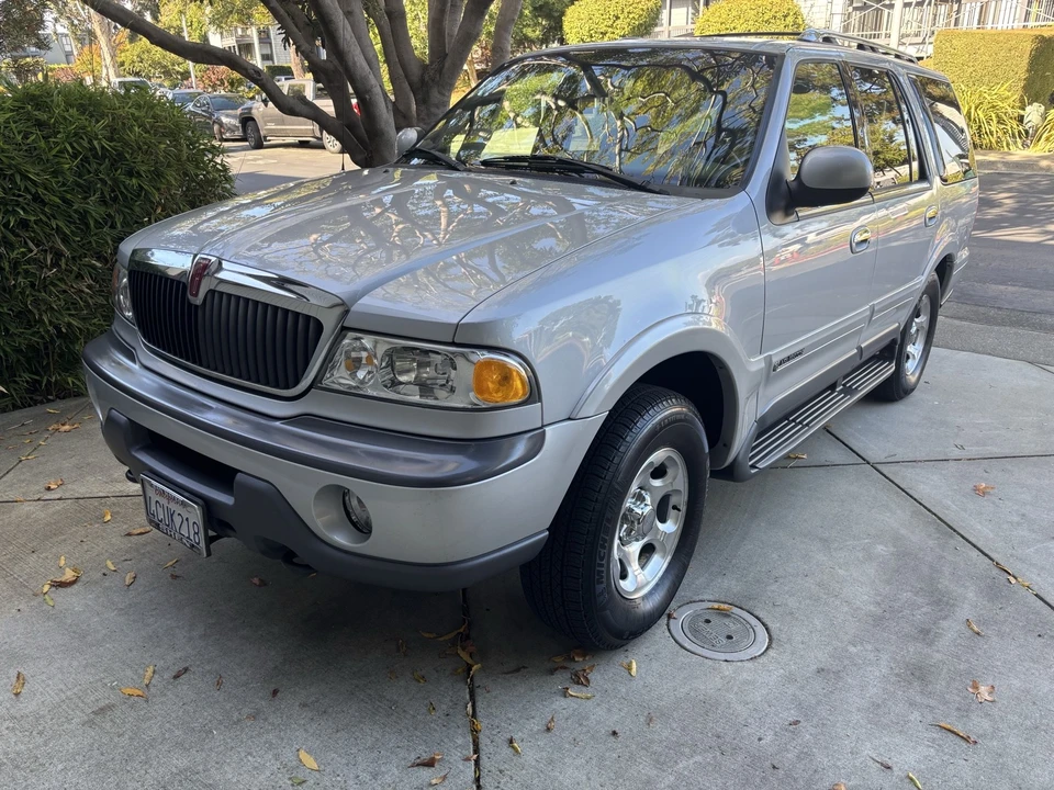 1998 Lincoln Navigator 1st Gen - Image 5 of 16