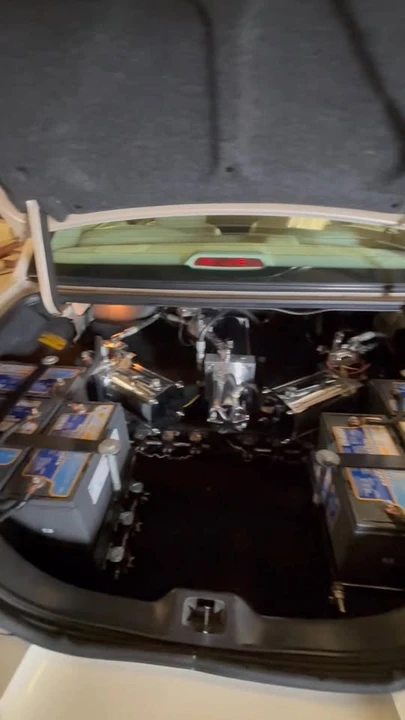 1998 Lincoln Town Car - Image 3 of 3