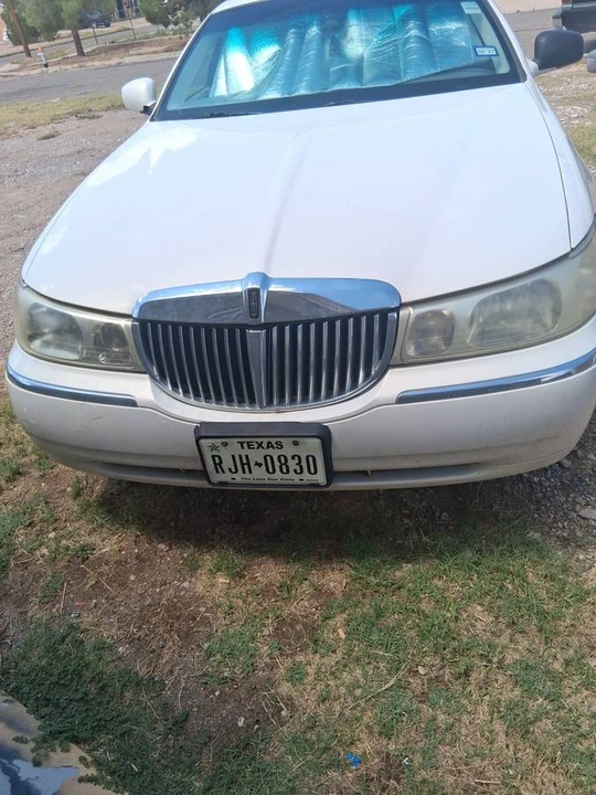 1998 Lincoln Continental 9th Gen - Image 3 of 5